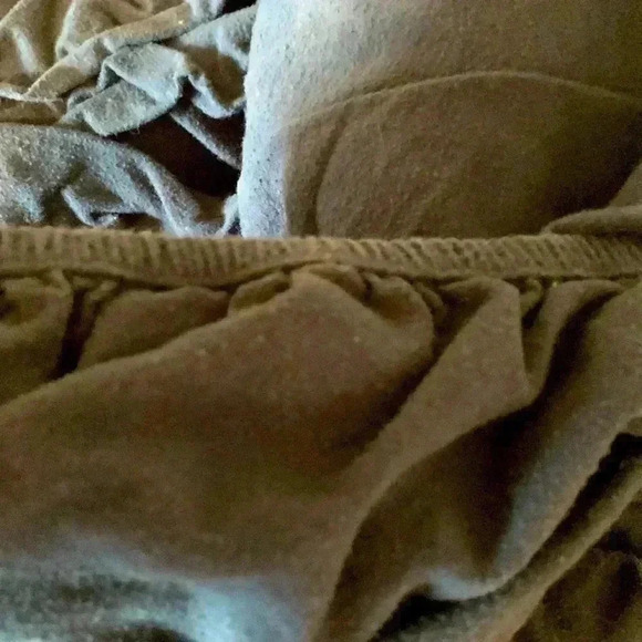 Mainstay navy blue, fitted winter weight flannel sheet for twin bed - Picture 2 of 3